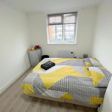 Lilleshall Rooms 米切姆 外观 照片