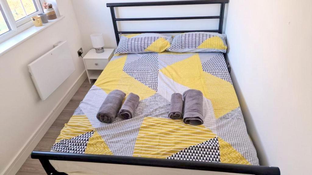 Lilleshall Rooms 米切姆 外观 照片