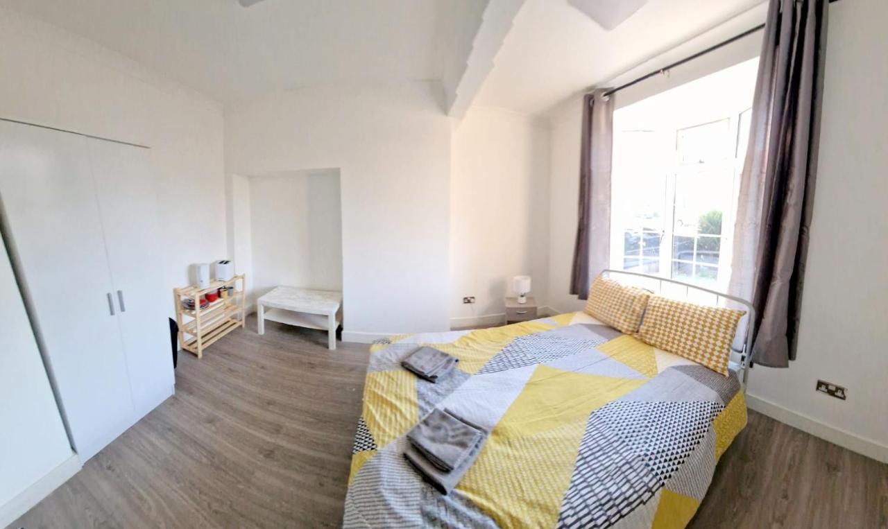Lilleshall Rooms 米切姆 外观 照片