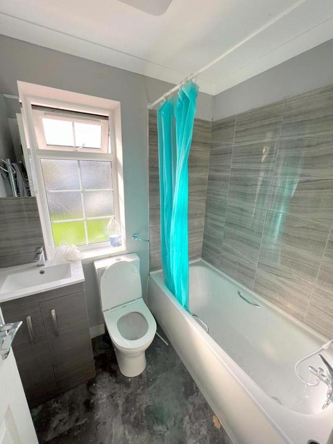 Lilleshall Rooms 米切姆 外观 照片