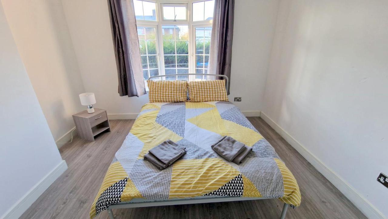 Lilleshall Rooms 米切姆 外观 照片